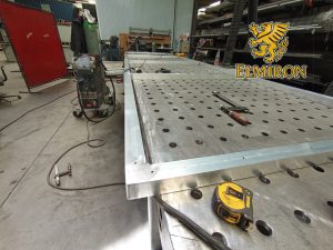 Industrial welding workstation with steel components for fabrication – Elmiron
