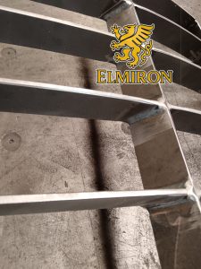 Assembly of steel frameworks for industrial buildings