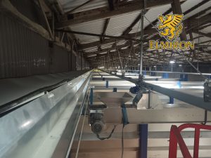 Steel structure installation for industrial hall